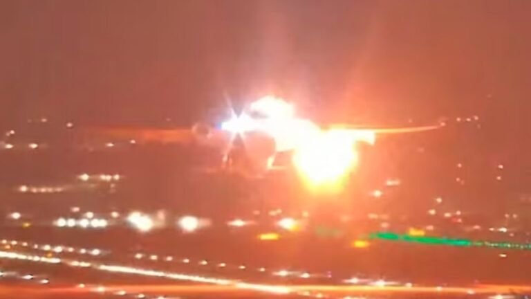 Video: Avión de Delta aterriza de emergencia en São Paulo tras explosión en motor