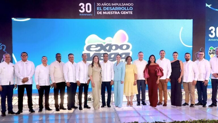 IDOPPRIL orienta a asistentes en Expo Vega 2026 para prevenir riesgos laborales